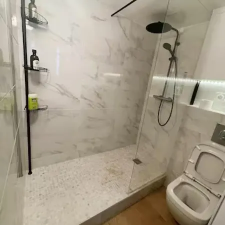 9e Super Loft Apartment Paris